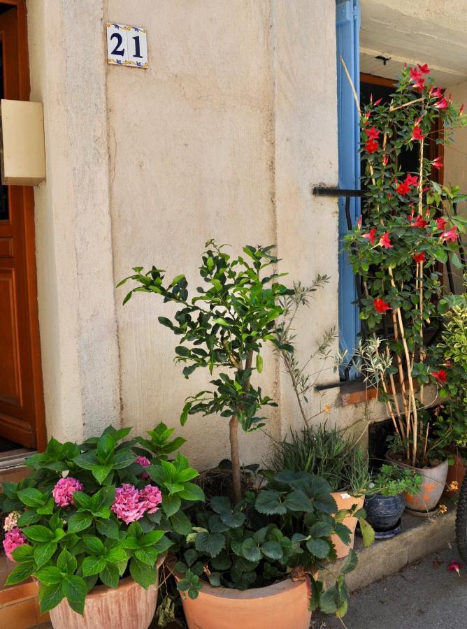 Loft Apartment , La Terrasse Centre Ville D'Arles, ภายนอก รูปภาพ